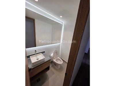 Apartamento de 4 alcobas en venta en Loma De Las Brujas, Envigado, 189 m² · foto 18 de 20