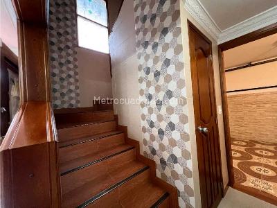 Casa de 4 alcobas en venta en Loma De Los Bernal, Medellín, 225 m² · foto 16 de 20