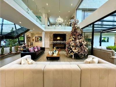Casa de 5 alcobas en venta en Alto Las Palmas, Envigado, 2000 m² · foto 13 de 20