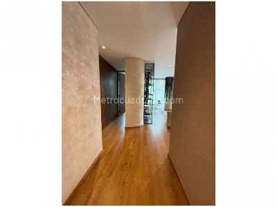 Apartamento de 3 alcobas en venta en El Poblado, Medellín, 250 m² · foto 10 de 10
