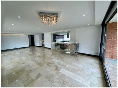 Apartamento en venta en El Poblado, Medellín · foto 3 de 20