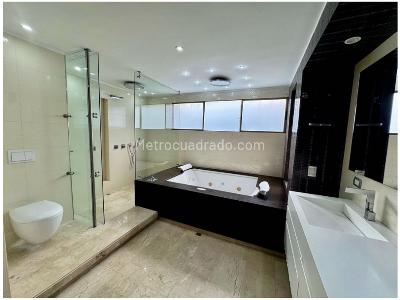 Apartamento en venta en El Poblado, Medellín · foto 9 de 20