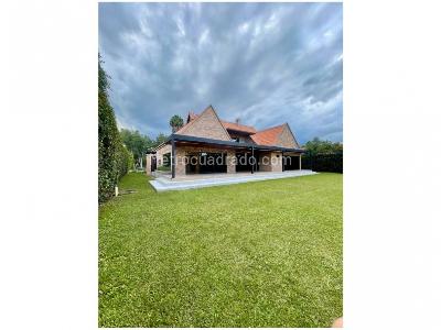 Casa de 5 alcobas en venta en Llanogrande, Rionegro, 1145 m² · foto 6 de 13