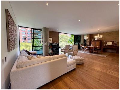 Apartamento en venta en El Poblado, Medellín · foto 3 de 18