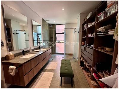 Apartamento en venta en El Poblado, Medellín · foto 14 de 18