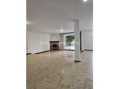 Casa de 5 alcobas en venta en El Tesoro, Medellín, 420 m² · foto 6 de 20