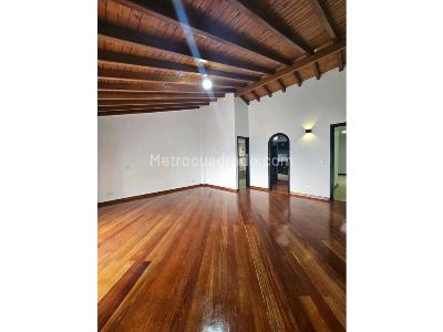 Casa de 5 alcobas en venta en El Tesoro, Medellín, 420 m² · foto 11 de 20