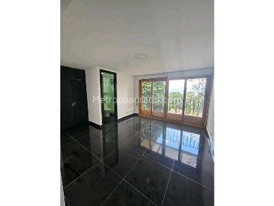 Casa de 5 alcobas en venta en El Tesoro, Medellín, 420 m² · foto 14 de 20