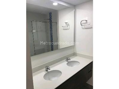 Apartamento en venta en El Poblado, Medellín · foto 9 de 12