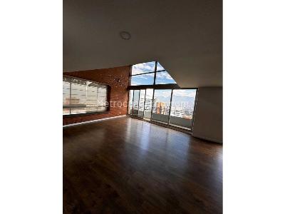 Apartamento de 4 alcobas en venta en El Poblado, Medellín, 169 m² · foto 2 de 17