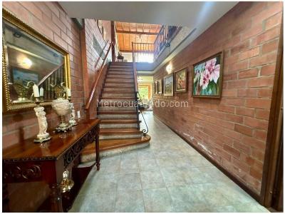 Casa de 3 alcobas en venta en La Sebastiana, Envigado, 230 m² · foto 5 de 18