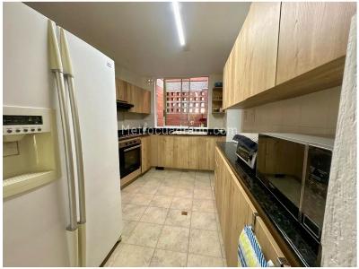 Casa de 3 alcobas en venta en La Sebastiana, Envigado, 230 m² · foto 13 de 18