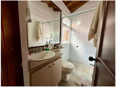 Casa de 3 alcobas en venta en La Sebastiana, Envigado, 230 m² · foto 16 de 18
