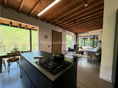 Casa de 3 alcobas en venta en La Doctora, Sabaneta, 117 m² · foto 3 de 19