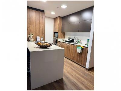 Apartamento de 3 alcobas en venta en Las Palmas, Medellín, 143 m² · foto 8 de 14