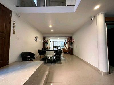 Casa de 4 alcobas en venta en Cola Del Zorro, Medellín, 425 m² · foto 3 de 20