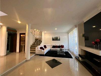 Casa de 4 alcobas en venta en Cola Del Zorro, Medellín, 425 m² · foto 5 de 20