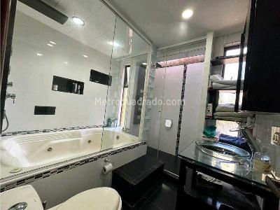 Casa de 4 alcobas en venta en Cola Del Zorro, Medellín, 425 m² · foto 13 de 20