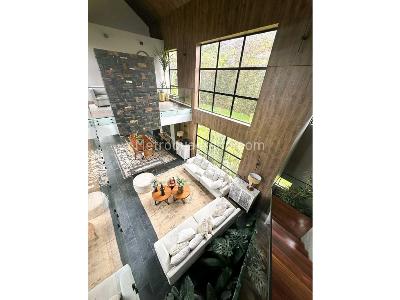 Casa de 4 alcobas en venta en Alto Las Palmas, Envigado, 1061 m² · foto 4 de 20