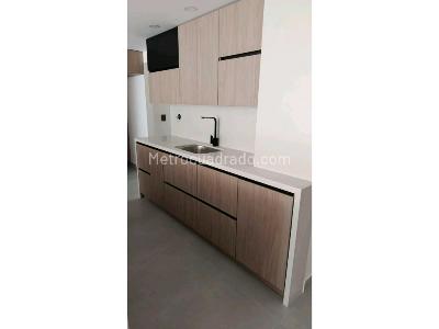 Apartamento de 3 alcobas en venta en Laureles, Medellín, 140 m² · foto 4 de 20
