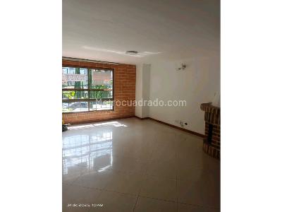 Casa de 4 alcobas en venta en La Doctora, Sabaneta, 250 m² · foto 3 de 20
