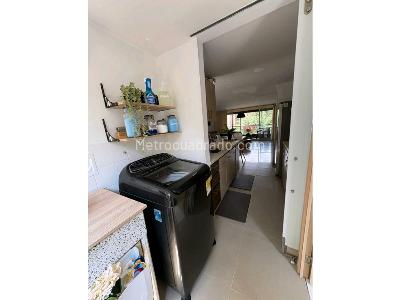Apartamento de 3 alcobas en venta en Loma De San Jose, Sabaneta, 120 m² · foto 12 de 20