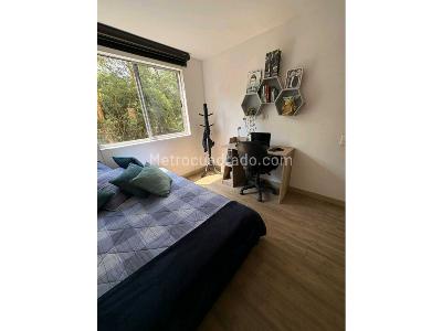 Apartamento de 3 alcobas en venta en Loma De San Jose, Sabaneta, 120 m² · foto 16 de 20