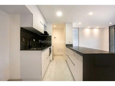 Apartamento de 3 alcobas en venta en Loma De San Jose, Sabaneta, 80 m² · foto 8 de 20