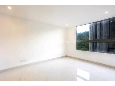Apartamento de 3 alcobas en venta en Loma De San Jose, Sabaneta, 80 m² · foto 15 de 20