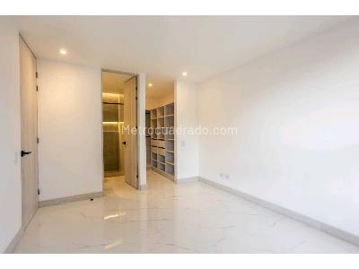 Apartamento de 3 alcobas en venta en Loma De San Jose, Sabaneta, 80 m² · foto 16 de 20