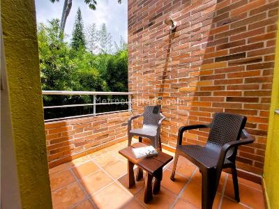 Casa de 5 alcobas en venta en Loma Del Escobero, Envigado · foto 19 de 20