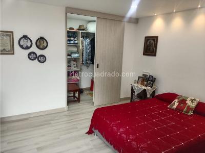Apartamento en venta en Belen Rosales, Medellín · foto 5 de 12