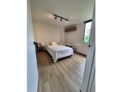 Apartamento de 3 alcobas en venta en El Tesoro, Medellín, 140 m² · foto 9 de 14
