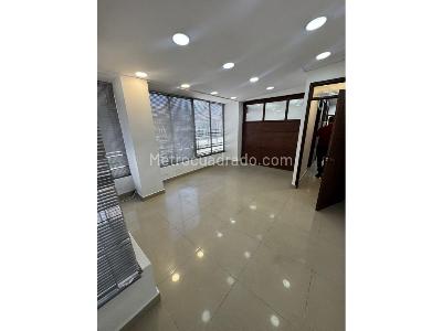 Oficina en Arriendo, La Castellana, Medellín