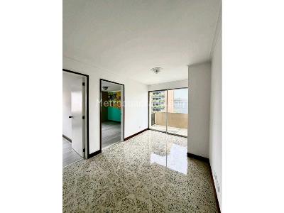 Apartamento en venta en Laureles, Medellín · foto 6 de 19