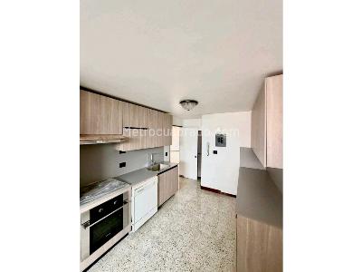 Apartamento en venta en Laureles, Medellín · foto 9 de 19