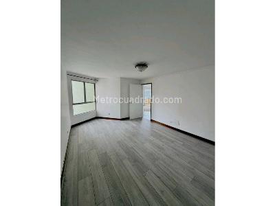 Apartamento en venta en Laureles, Medellín · foto 12 de 19
