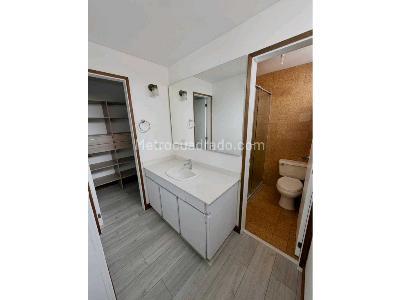 Apartamento en venta en Laureles, Medellín · foto 17 de 19