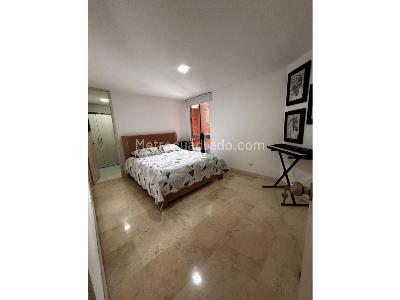 Apartamento de 3 alcobas en venta en La Castellana, Medellín, 116 m² · foto 7 de 14