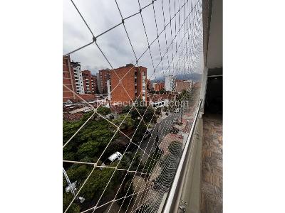 Apartamento de 3 alcobas en venta en La Castellana, Medellín, 116 m² · foto 10 de 14