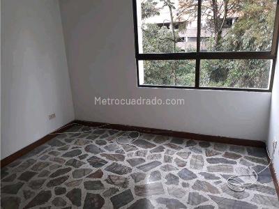 Apartamento de 4 alcobas en venta en Aguacatala El Poblado, Medellín, 140 m² · foto 4 de 16