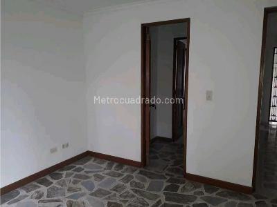 Apartamento de 4 alcobas en venta en Aguacatala El Poblado, Medellín, 140 m² · foto 5 de 16
