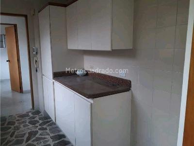 Apartamento de 4 alcobas en venta en Aguacatala El Poblado, Medellín, 140 m² · foto 10 de 16