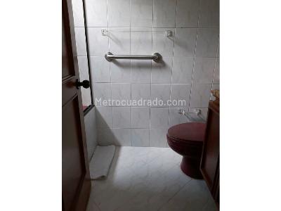 Apartamento de 4 alcobas en venta en Aguacatala El Poblado, Medellín, 140 m² · foto 14 de 16