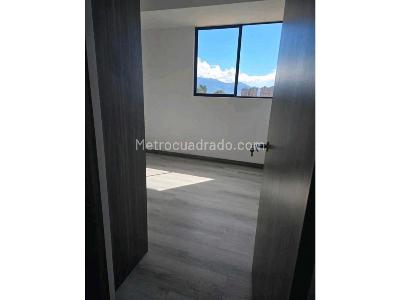 Apartamento de 3 alcobas en venta en Alto De Palmas, Medellín, 72 m² · foto 4 de 8