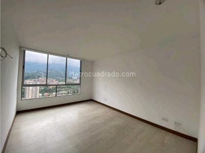 Apartamento de 2 alcobas en venta en Loma De Las Brujas, Envigado, 77 m² · foto 4 de 12