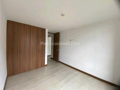 Apartamento de 2 alcobas en venta en Loma De Las Brujas, Envigado, 77 m² · foto 8 de 12