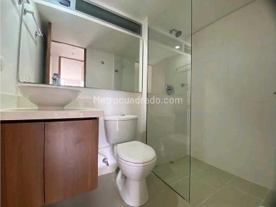 Apartamento de 2 alcobas en venta en Loma De Las Brujas, Envigado, 77 m² · foto 12 de 12