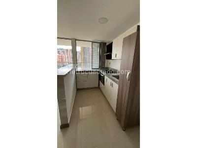 Apartamento de 3 alcobas en venta en La Doctora, Sabaneta, 76 m² · foto 3 de 15
