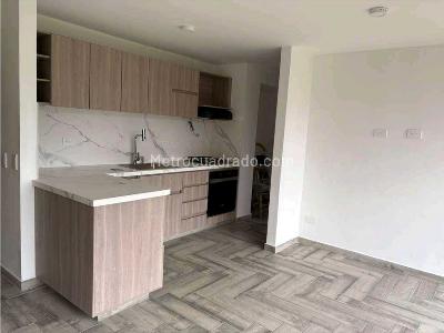Apartamento de 3 alcobas en venta en Cañaveralejo, Sabaneta, 58 m² · foto 5 de 16
